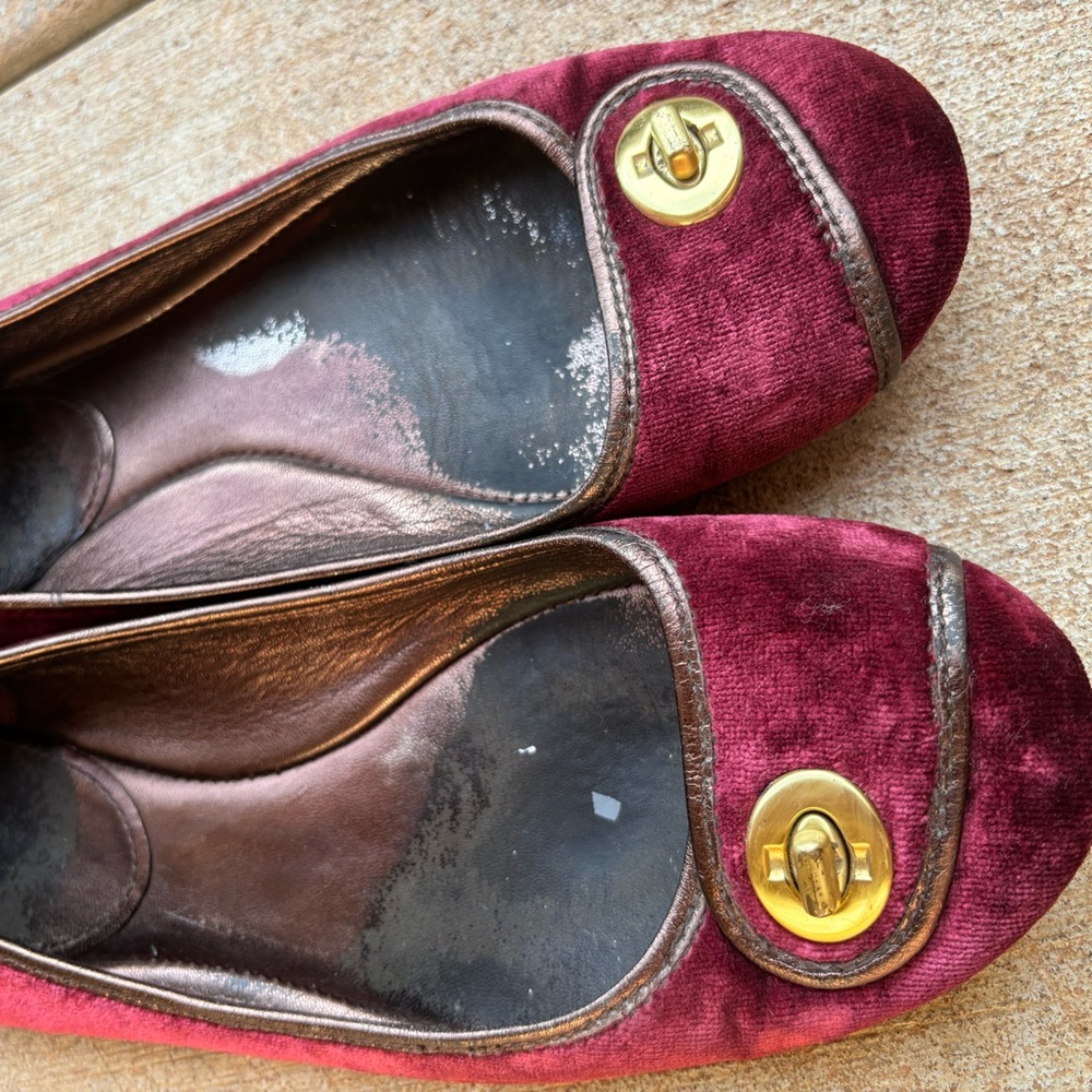 Coach Turnlock Burgundy Velvet Ballet Flats with Gold Accent - Picture 4 of 5